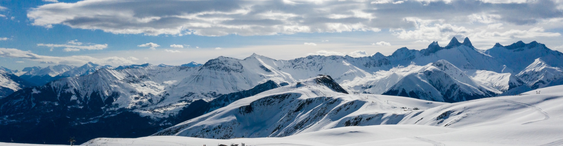 Toussuire Loisirs - home winter